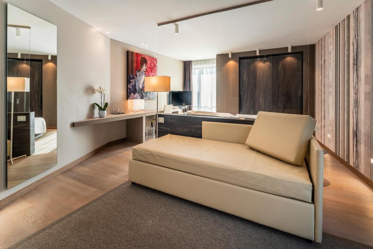 Suites Hotel Astor Belluno Buitenkant foto