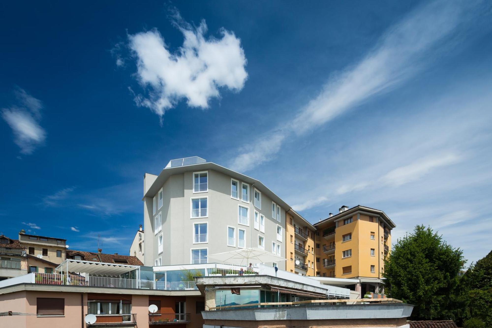 Suites Hotel Astor Belluno Buitenkant foto